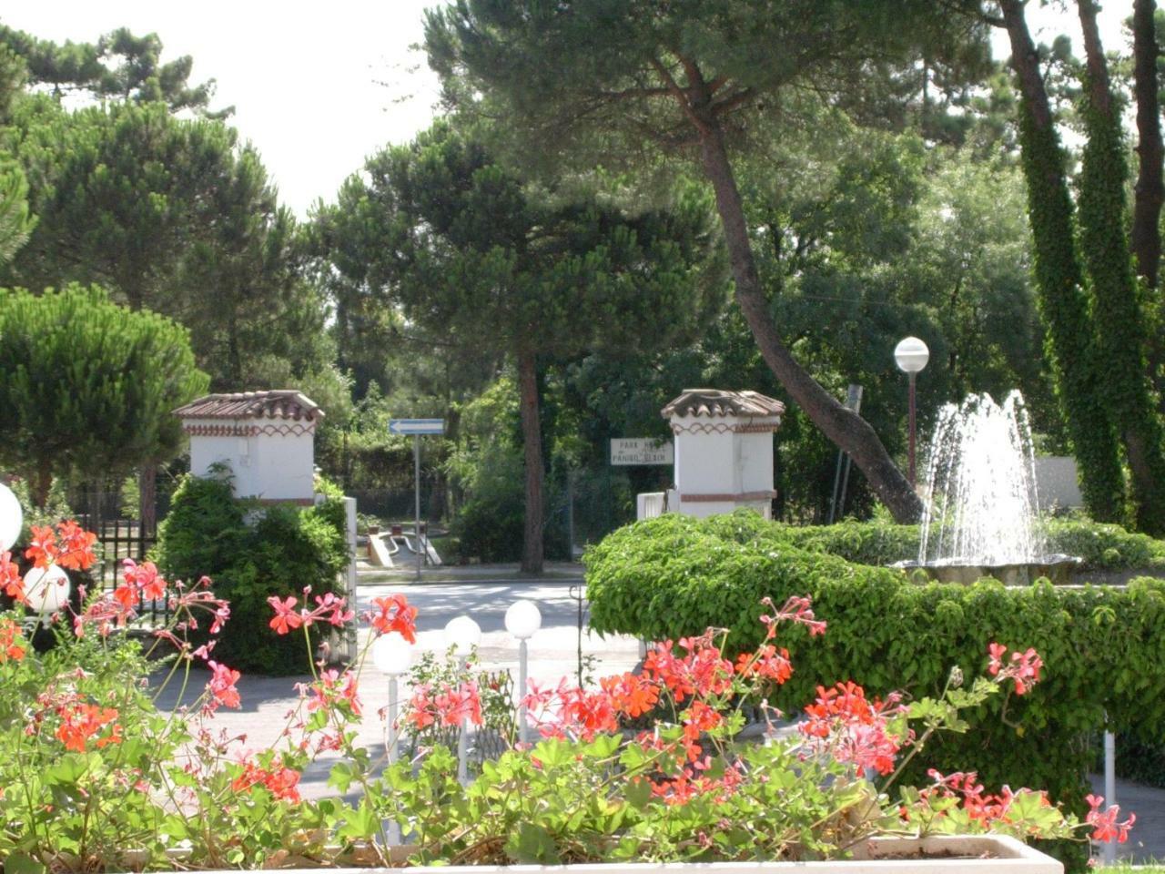 Park Hotel Ravenna Marina di Ravenna Kültér fotó