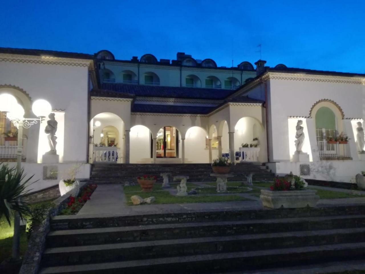 Park Hotel Ravenna Marina di Ravenna Kültér fotó